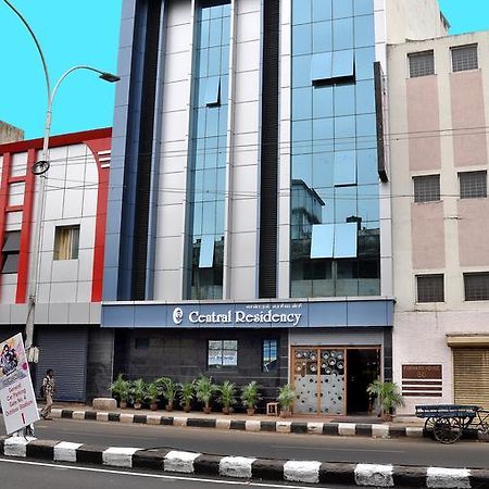 Central Residency Hotel Ченай Екстериор снимка
