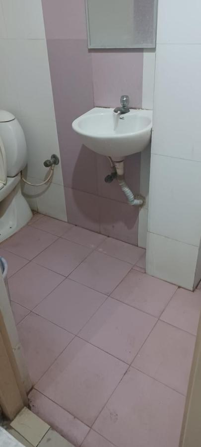 Central Residency Hotel Ченай Екстериор снимка