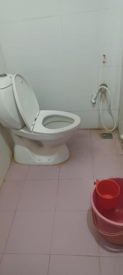 Central Residency Hotel Ченай Екстериор снимка