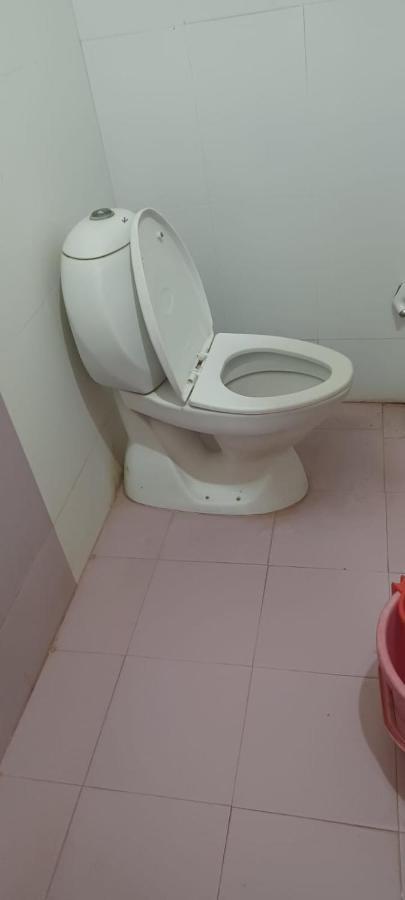 Central Residency Hotel Ченай Екстериор снимка