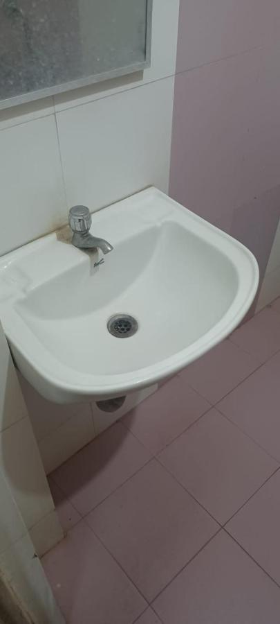 Central Residency Hotel Ченай Екстериор снимка